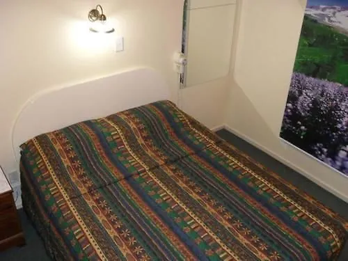 Cherry Tree Lodge Motel Крайстчёрч